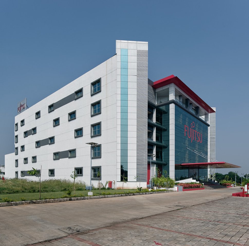 Fujitsu, view 3