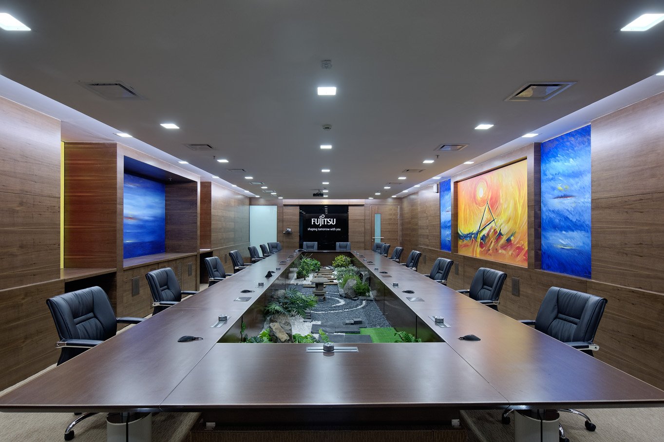 Fujitsu, view 7